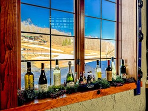 Bar (on property) - Whitecap Mountains Resort (Upson)