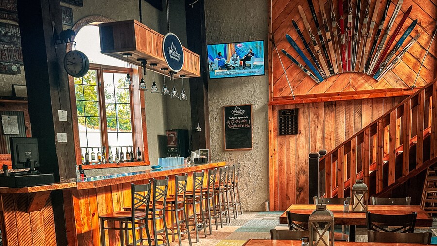 Whitecap Mountains Resort