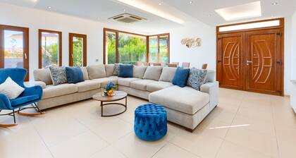 Alkistias & Konstantinos Luxury Villa in best area Latchi for the best holidays!
