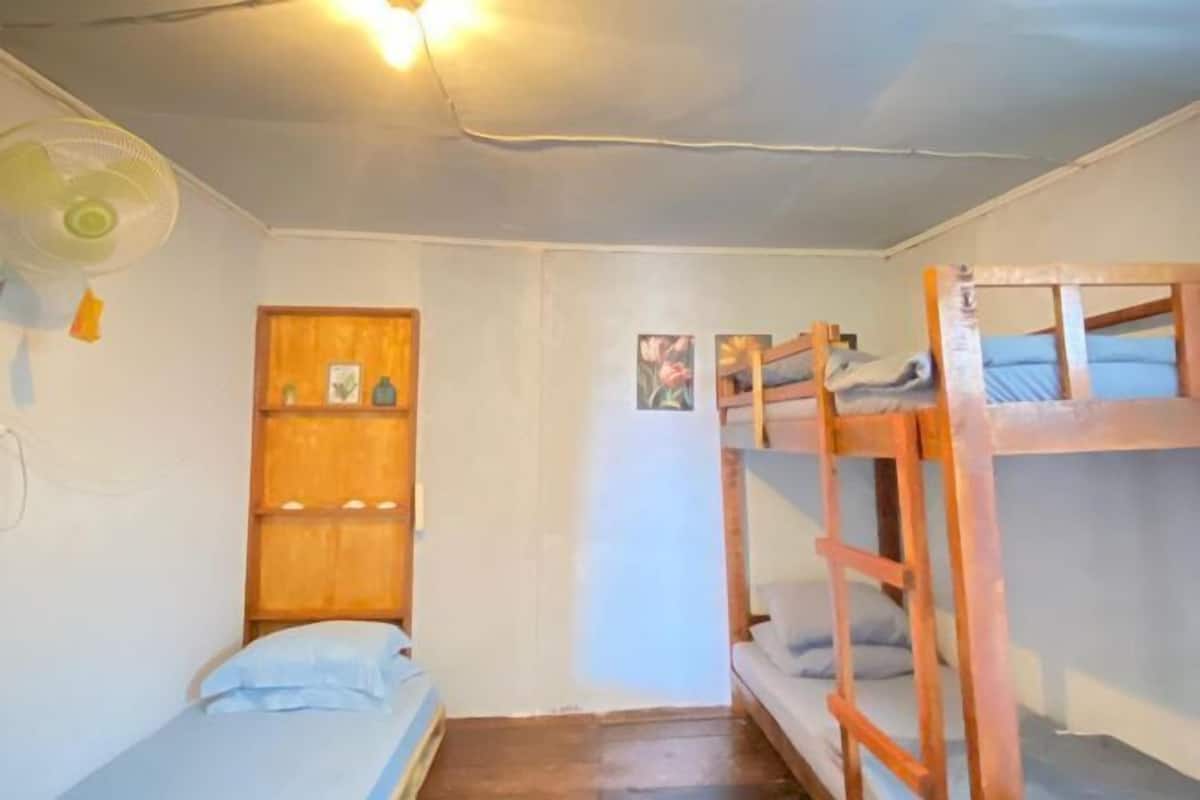Free WiFi, bed sheets