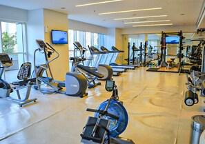 Fitness facility - YRW - New Studio Listing in Marina (Dubai)
