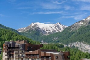 Exterior - 100m from resort center, 3rd floor, balcony, tv, ski locker, 32m², Les Orres (Les Orres)