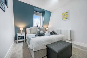 2 habitaciones, tabla de planchar con plancha y wifi gratis