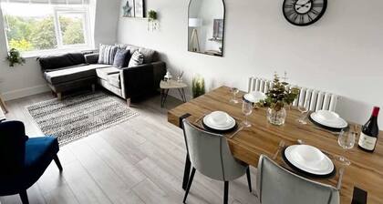Spacious Condo w/ City View & Free Parking