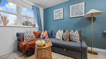 TV, books, music library, video library