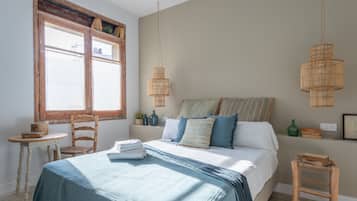 Superior kamer | Luxe beddengoed, bedden met traagschuimmatras, een kluis op de kamer