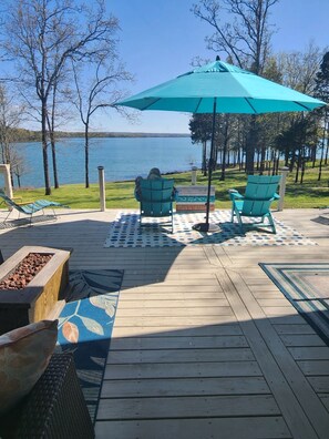 Terrace/patio - Greers Ferry Lake House Perfect for Solar Eclipse! (Drasco)