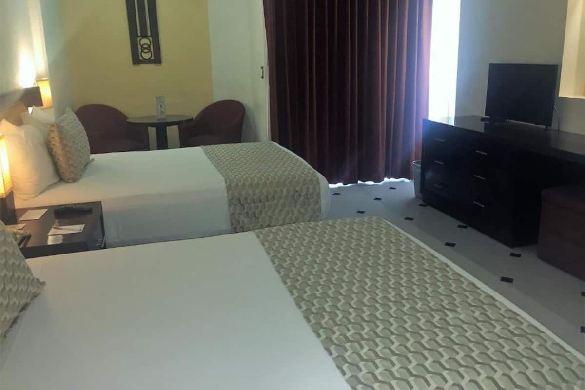 Premium bedding, in-room safe, desk, laptop workspace
