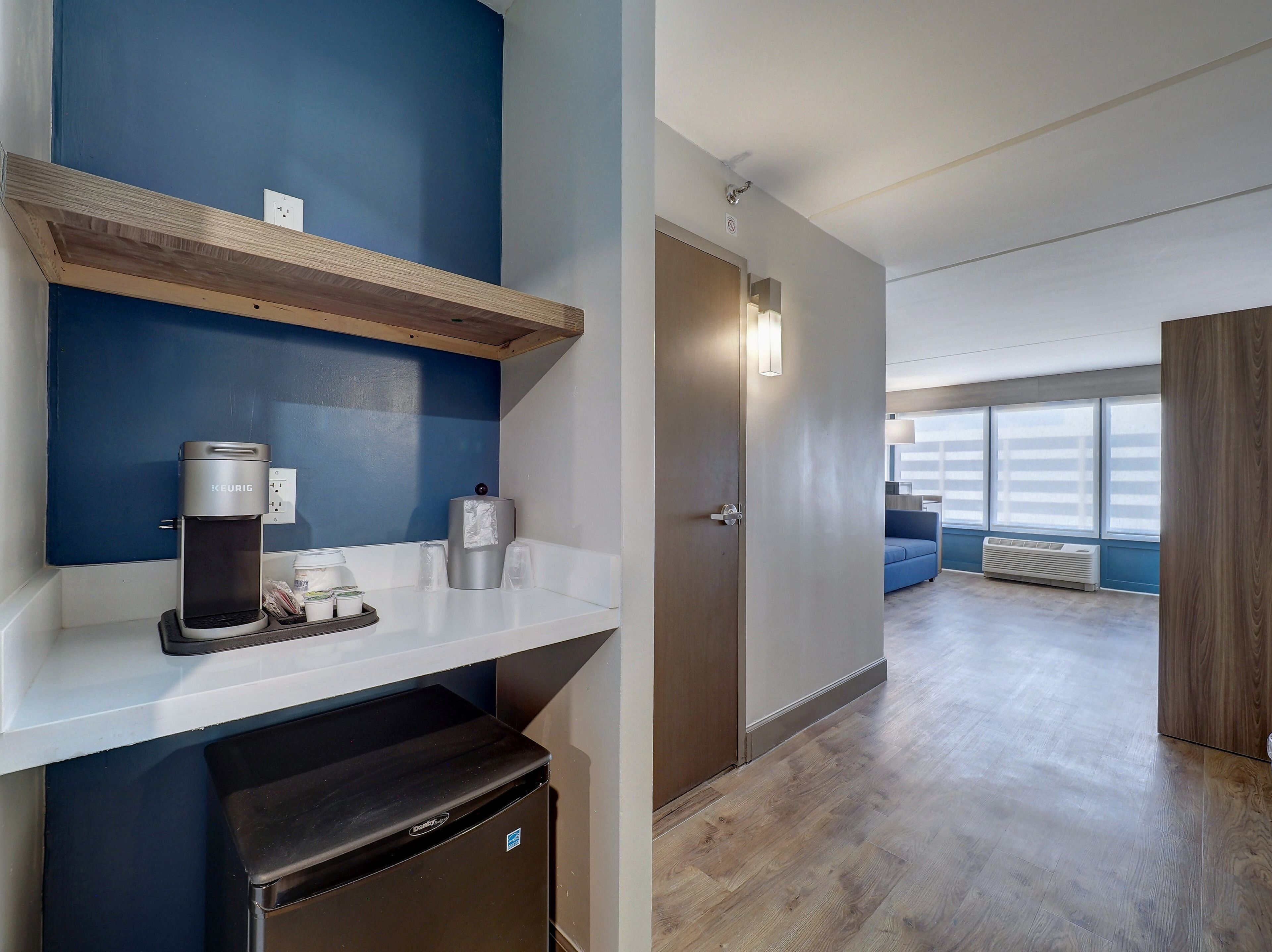 Standard Room, 2 Queen Beds, Accessible Bathtub (Mobility, Comms, Access Tub) | Individually furnished, desk, laptop workspace, free WiFi