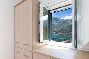 Deluxe Apartment, 2 Bedrooms, Balcony, Sea View