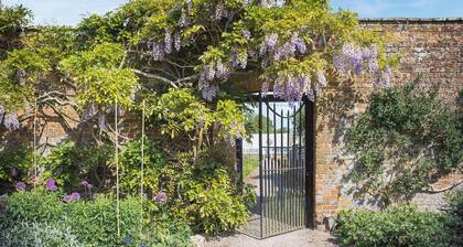 The Coach House at Waterperry Gardens