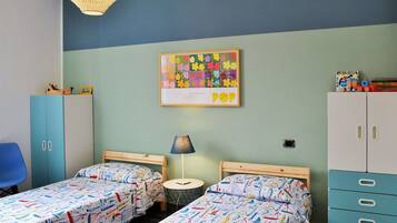 2 Schlafzimmer, Bügeleisen/Bügelbrett, Reisekinderbett, kostenloses WLAN