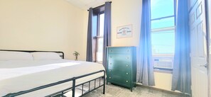 4 chambres, fer et planche à repasser, Wi-Fi, draps fournis