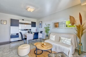 Fernseher, Stereoanlage