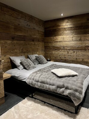 5 bedrooms, WiFi, bed sheets - Chaleureux Chalet à Villard-reculas (Villard reculas)