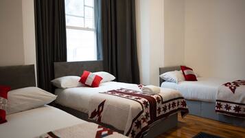 Studio | Wi-Fi gratis dan seprai linen