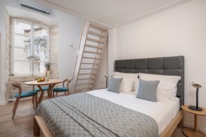 Deluxe Quadruple Room | In-room safe, free WiFi - Clouds Boutique Guesthouse (Dubrovnik)
