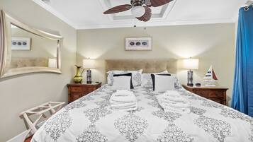 1 bedroom, desk, iron/ironing board, WiFi