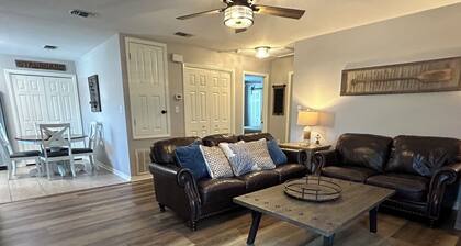 Newly Renovated Home close to Navarre Beach