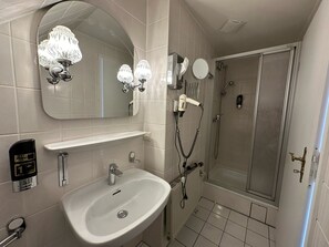 Double Room | Bathroom - Gästehaus am Harz - Hotel&Monteurzimmer  (Goslar)