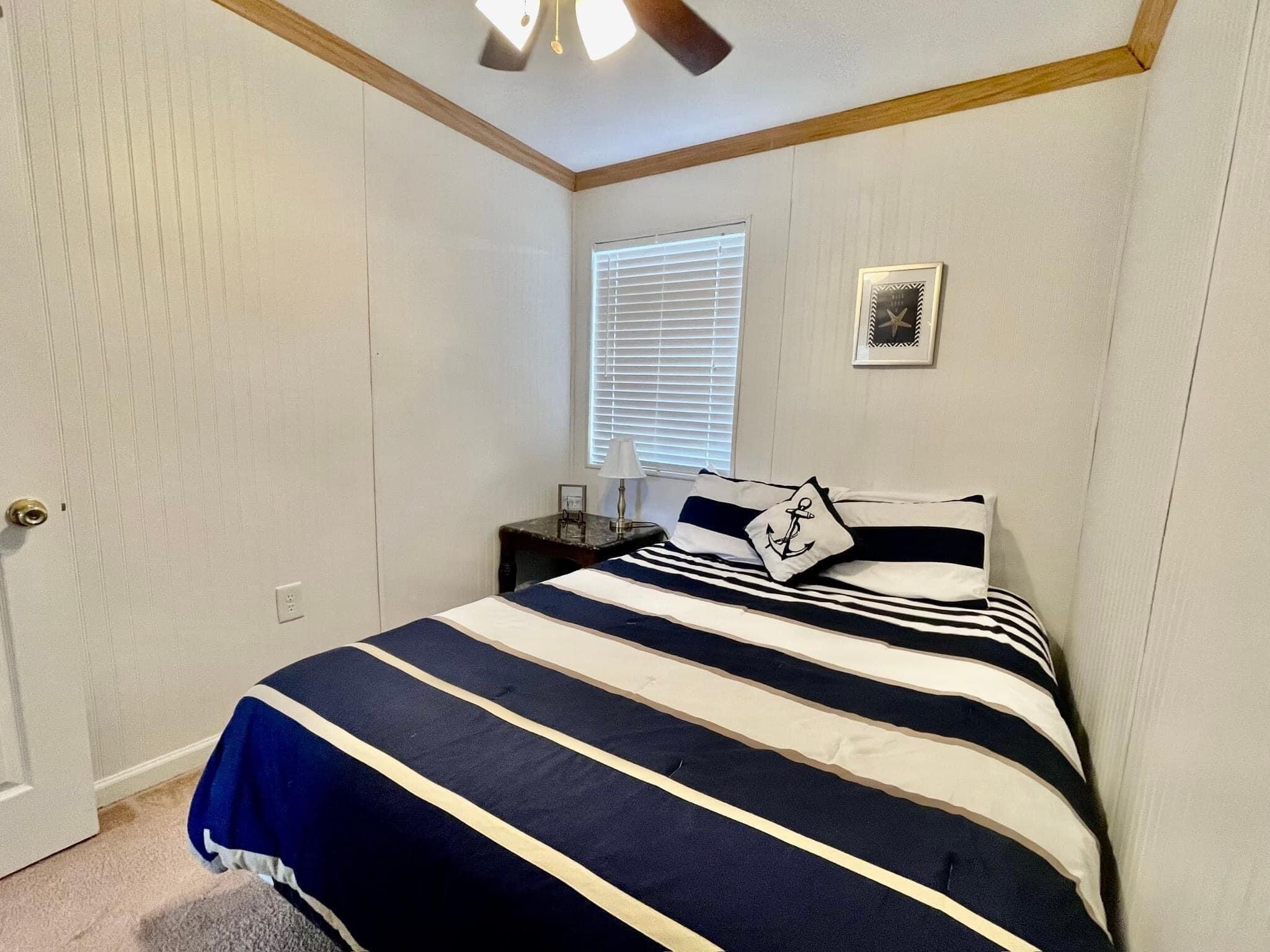 5 bedrooms, WiFi, bed sheets