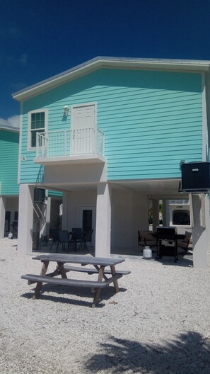 Outdoor dining - Grand Opening! New Construction at Venture Out! 3 night minimum stay! (Cudjoe Key)