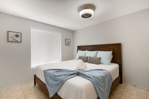 2 bedrooms, iron/ironing board, free WiFi, bed sheets - 2 Bedrooms with Hot Tub - Steps from Holmes Beach (Holmes Beach)