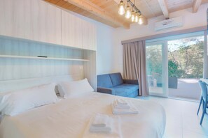 Comfort Apartment | Premium bedding, memory foam beds, minibar, in-room safe - Le Relais du Lierre (Ancona)