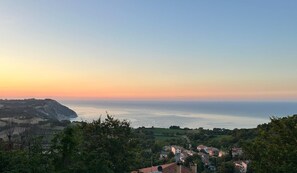 View from property - Le Relais du Lierre (Ancona)