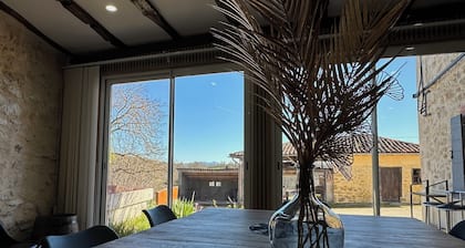 LE Gîte DU Besson - Cassagne Magnifique Maison du 19ème Siècle Rénovée