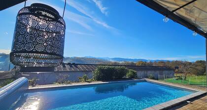 LE Gîte DU Besson - Cassagne Magnifique Maison du 19ème Siècle Rénovée