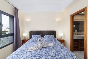 3 bedrooms, iron/ironing board, free WiFi, bed sheets - Beautiful 3 Bedroom Detached Villa, Sea View,Private Garden, Heated Pool, Aircon (Yaiza)