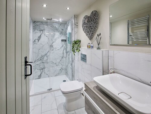 2 bedroom accommodation in Barnard Castle