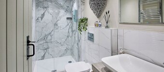 2 bedroom accommodation in Barnard Castle