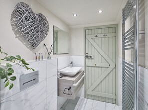 Unclassified image, 5 of 18, button - 2 bedroom accommodation in Barnard Castle (Barnard Castle)