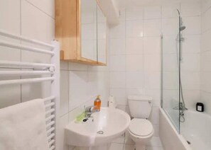 Bathroom - 1bed - Portobello and Westfield (London)