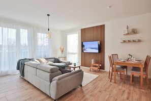 Living area - Traumhafte, Komfortable und Modern Eingerichtetes Feriendomizil - Ideal Geeignet für 1 bis 4 Personen (Bad Doberan)