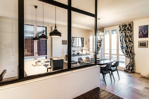 Appartement, vue lac | 2 chambres, fer et planche à repasser, Wi-Fi gratuit