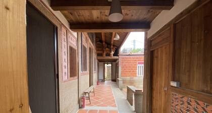 Sunshine music Traditional guest house