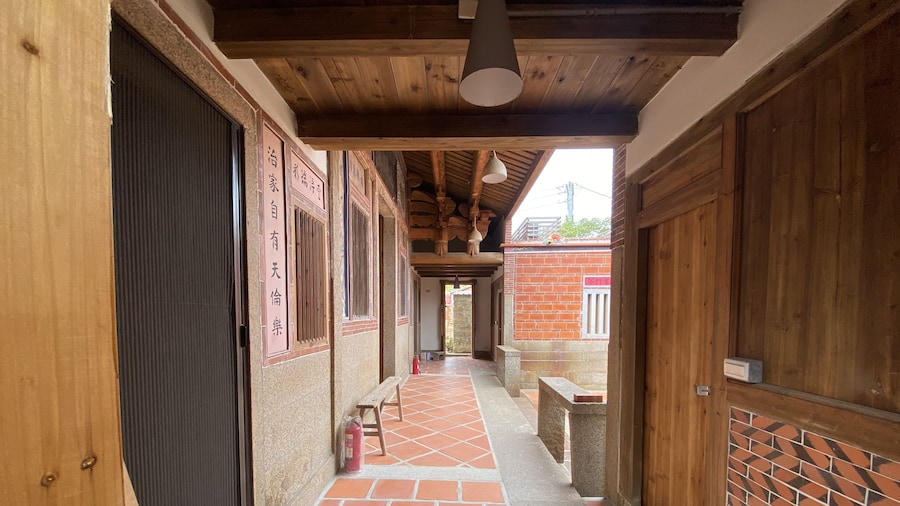 Sunshine music Traditional guest house