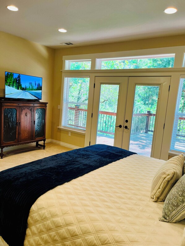 3 bedrooms, iron/ironing board, travel cot, WiFi