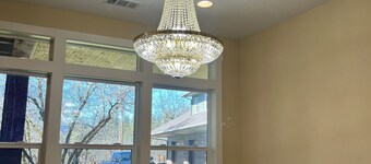 Stay in luxury, minutes from the Lake, perfect for entertaining.