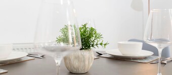 Comfortable and spacious home. FREE Parking.