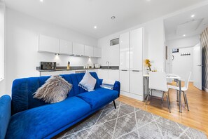 Apartment | Living area - One Bedroom Apartment at Staines Tw18 London (Staines)