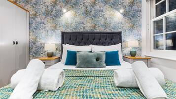 House | 1 bedroom, free WiFi, bed sheets