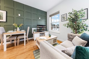 Apartment | Living area | TV - Stunning 1 Bed Apartment Near Heathrow London (Staines)