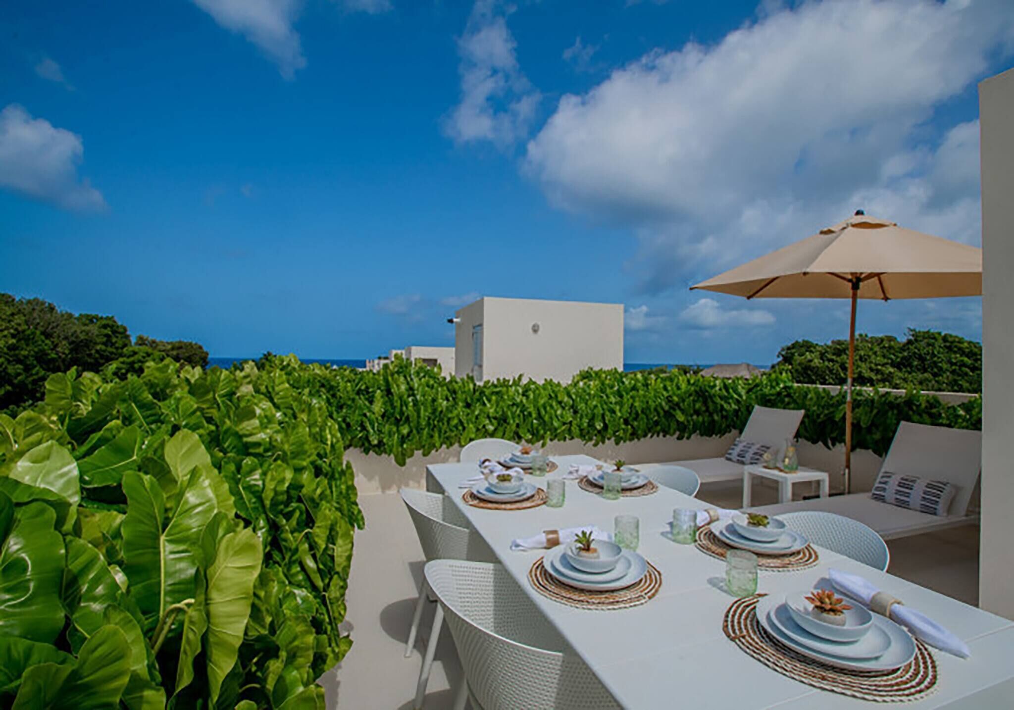 Condo, 2 phòng ngủ, hồ bơi riêng | Khu ăn uống