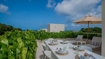 Condo, 2 phòng ngủ, hồ bơi riêng | Khu ăn uống