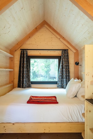 Premium bedding, free WiFi, bed sheets - Johnson's Beach (Guerneville)