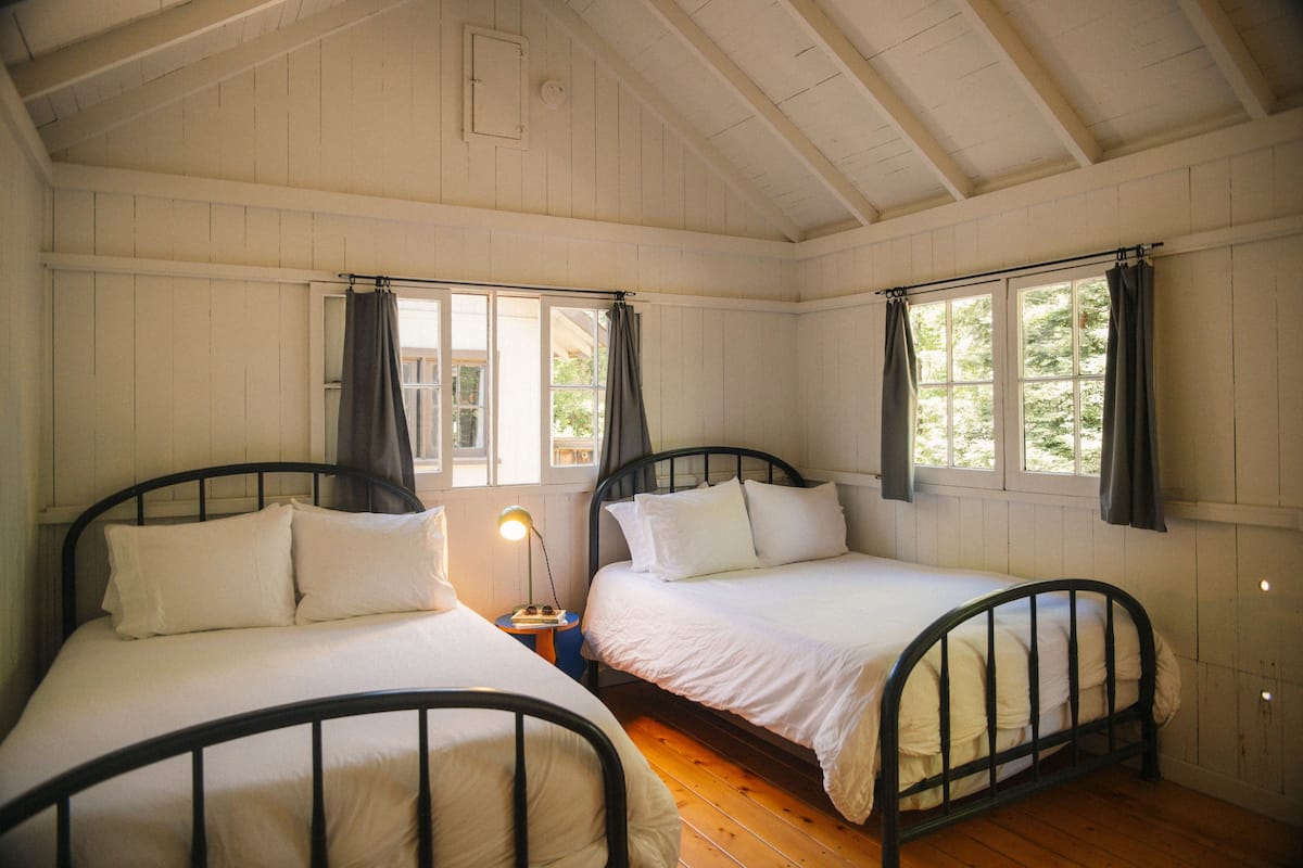 Bungalow, 2 Double Beds | 1 bedroom, premium bedding, free WiFi, bed sheets
